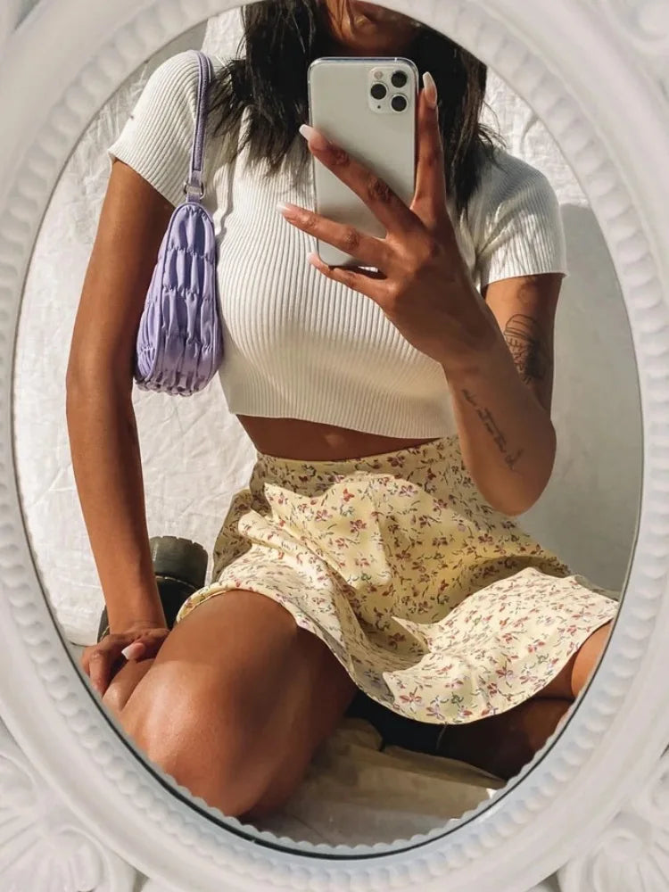 Tossy Boho Floral Print Party Skirt Summer New High Waist Pleated Skirt Short Beach Sexy Frills Mini Skirts For Women 2022 3