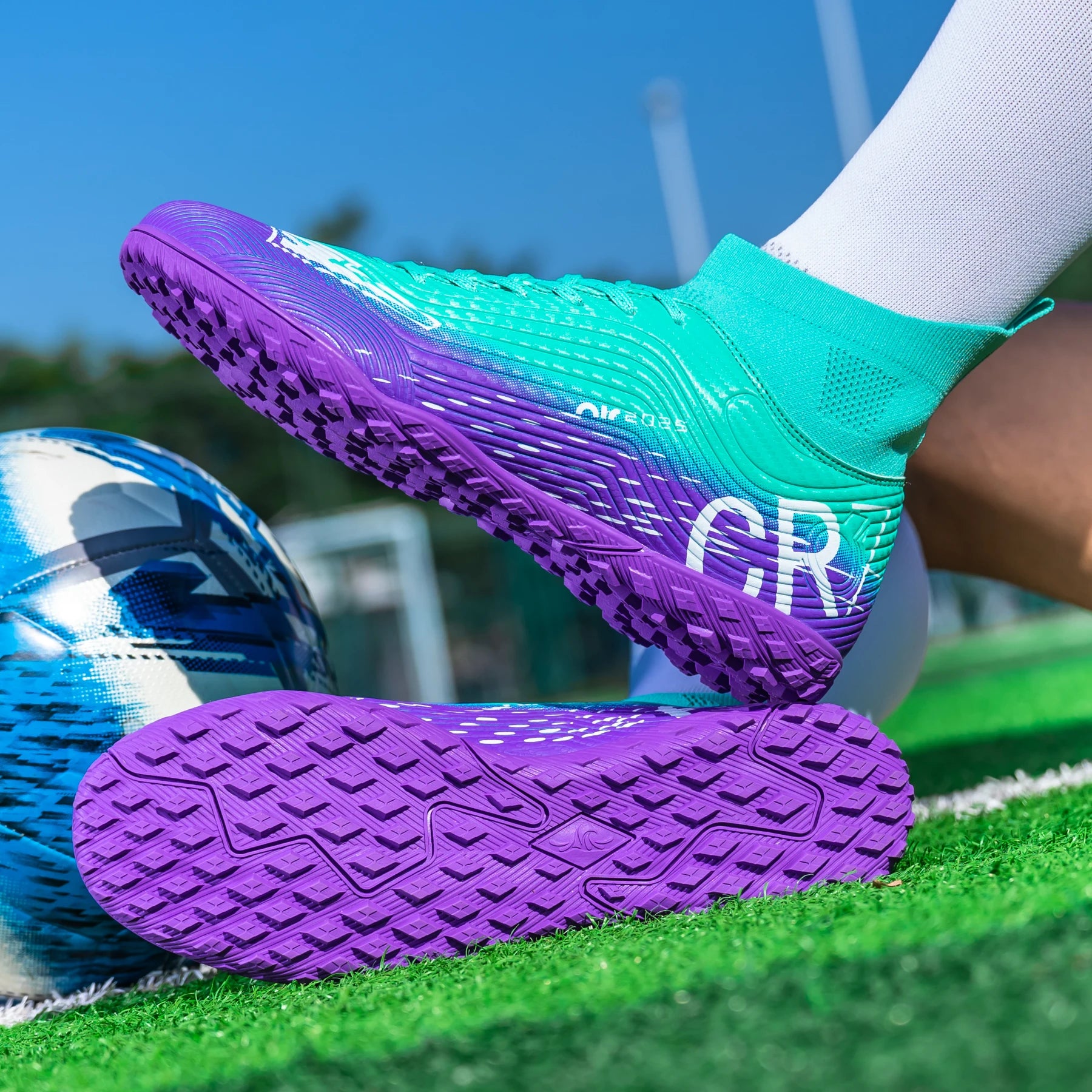 Football Cleats Men, Indoor Outdoor High Top Soccer Shoes Lightweight Shock Resistant Training Boots, Anti-collision Shoe Toe