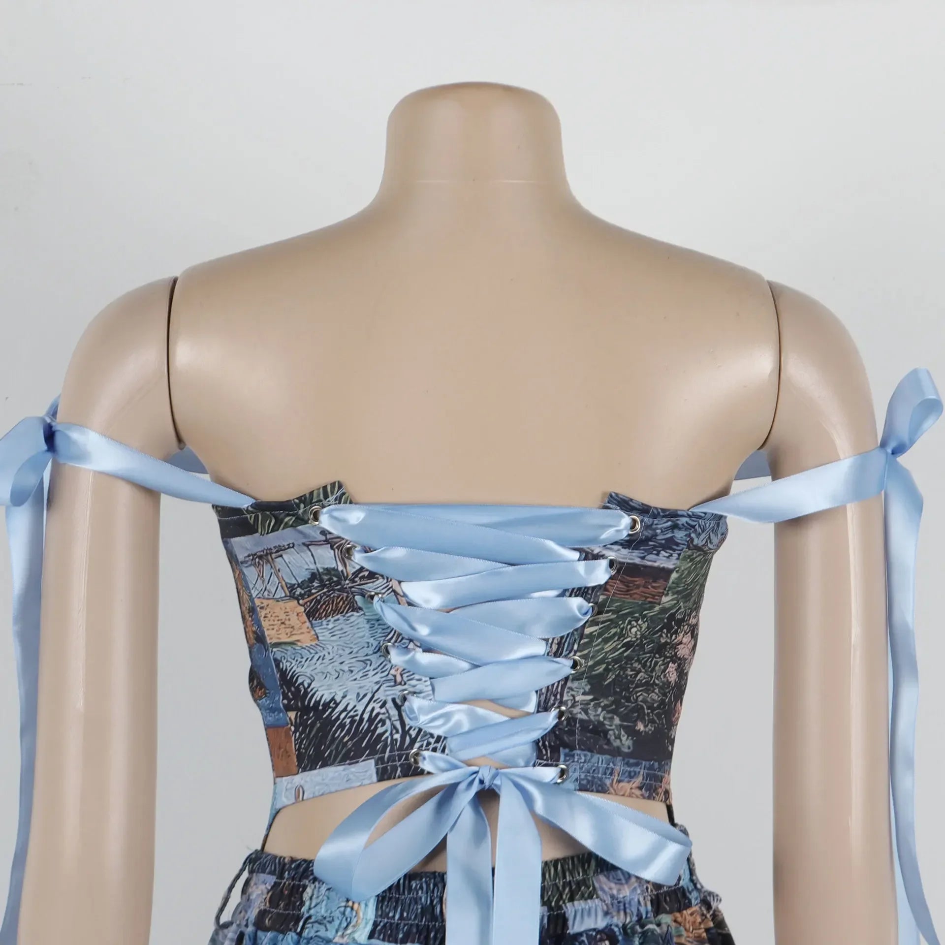 Women's Oil Painting Print 2-Piece Set | Crop Top & Pants | Lace-Up Detail | Fall/Winter Outfit 4