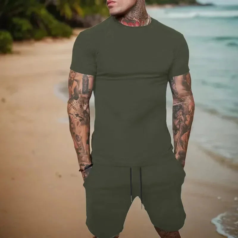 summer new men's breathable sportswear short sleeved t-shirt and shorts set popular quick drying clothing