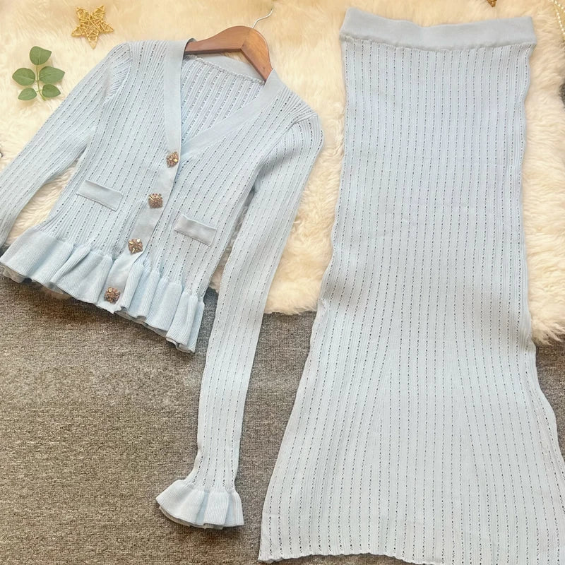 Elegant Ruffled Knit Maxi Dress