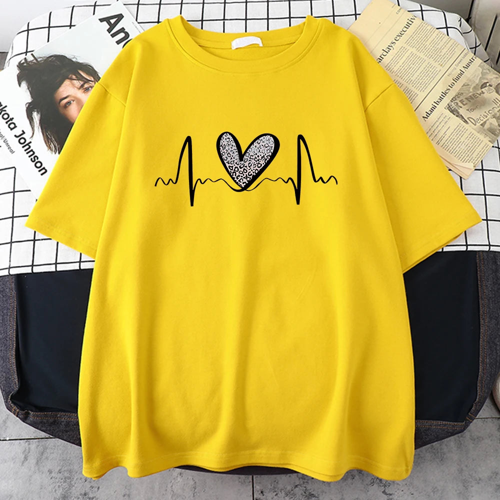 Women’s Leopard Heart Graphic T-Shirt