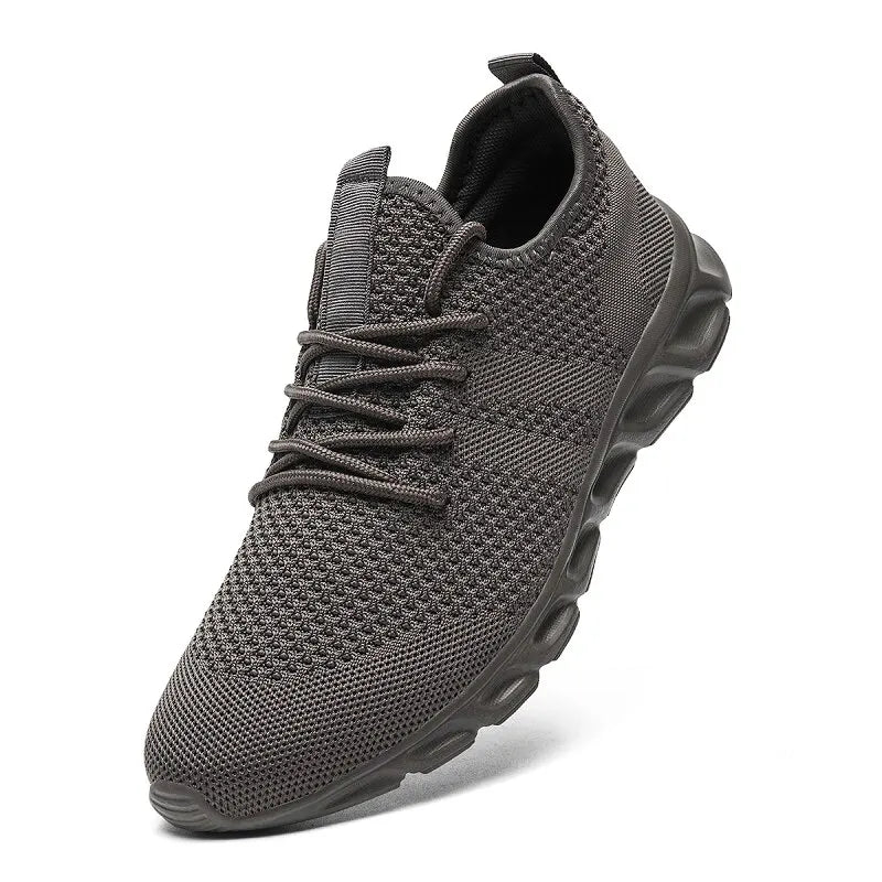 Men's shoes Four Seasons new plus size Flying weaving Lightweight Breathable Casual Sports Shoes Soft Sole Outdoor Running Shoes