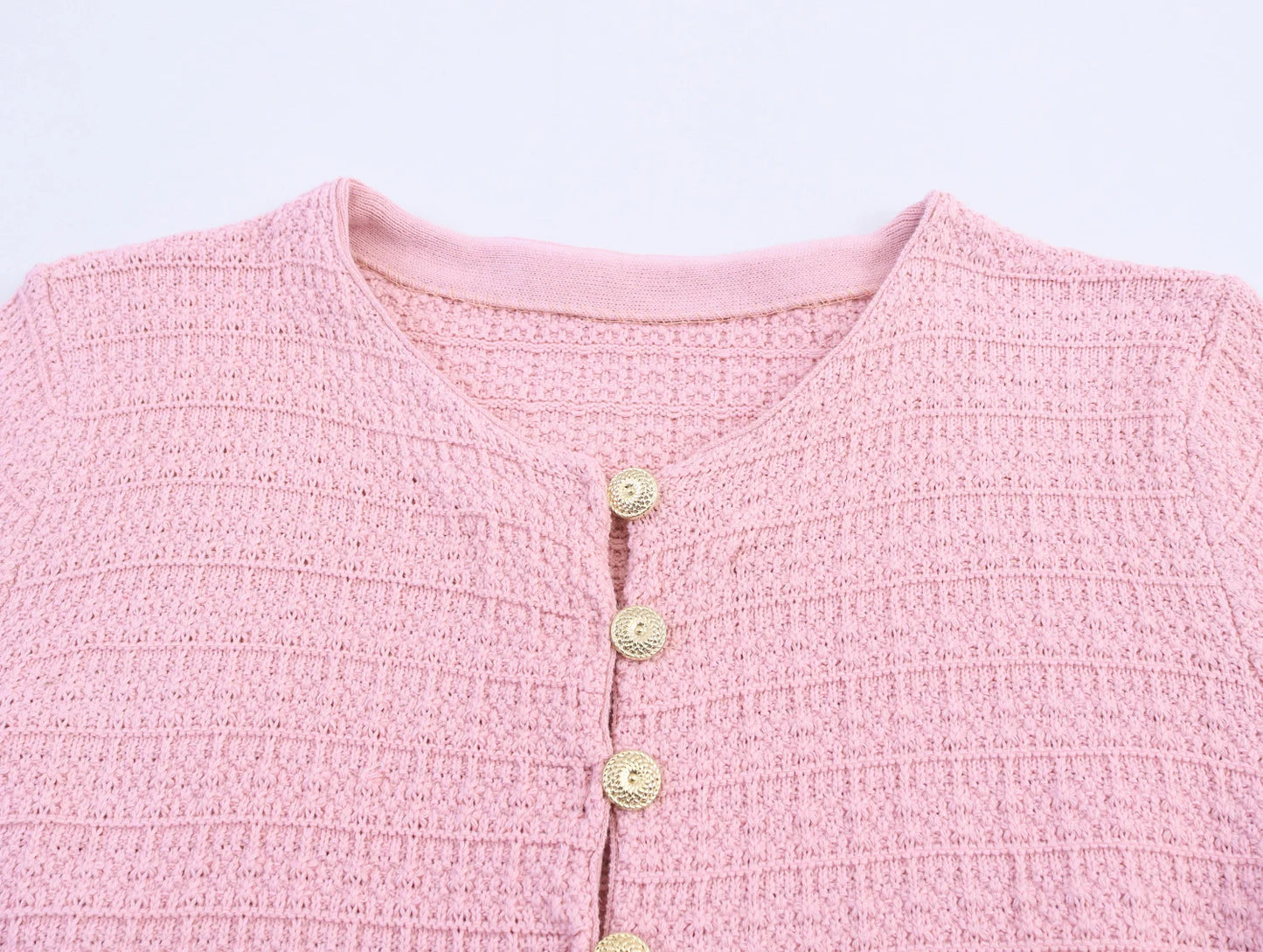 DEEABAE Autumn And Winter New Round Neck Buckle Decoration Gentle and Versatile Short Sleeve Knitted Cardigan Half Skirt Set 6