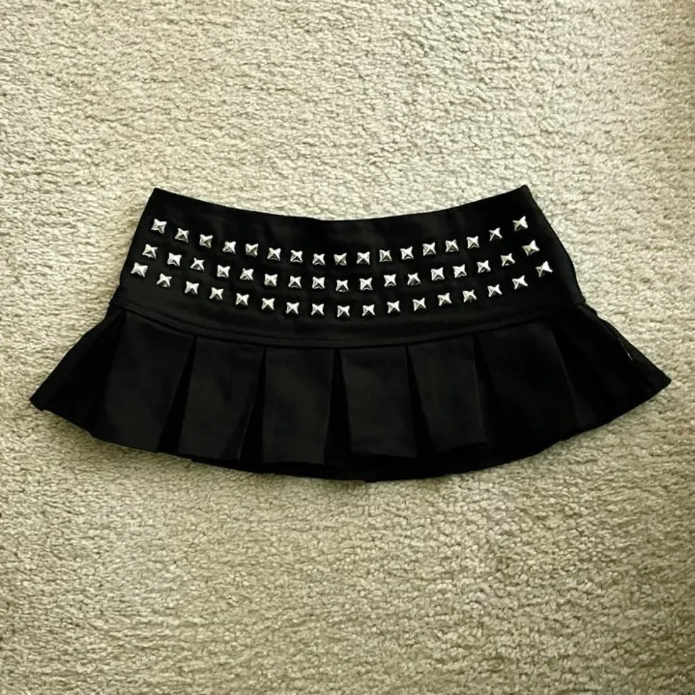 Y2k Clothes Gothic Punk Studded Mini Skirt Harajuku Sexy Ultra Short Rivet Pleated Skirt Hot Girl Kawaii Skirt Womens Clothing 2