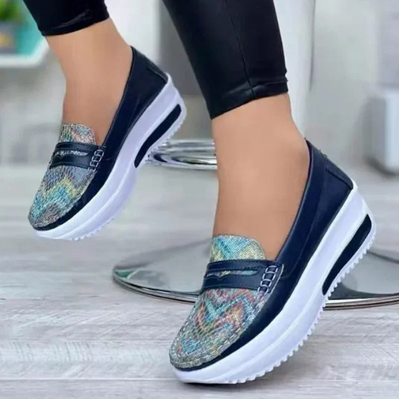 Luxury Designer Women Fashion Loafers Breathable Slip-On Lightweight Woman Sneakers 3