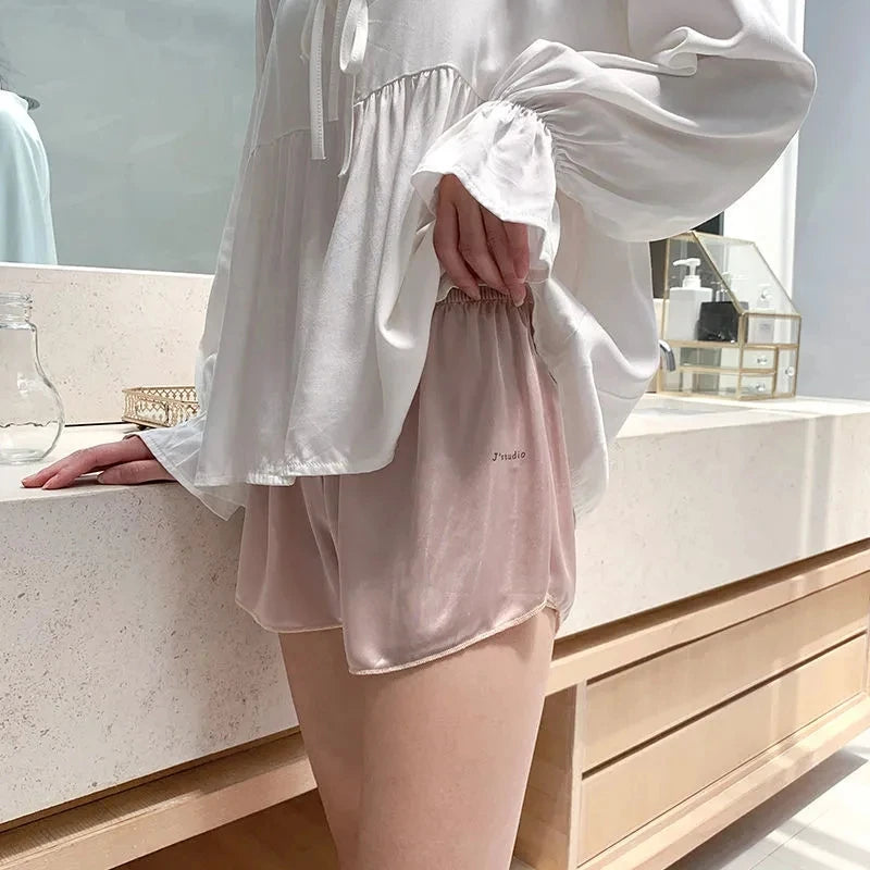 Comfortable Loose Short Pants Women Soft Ice Silk Streetwear Student Girl's shorts Female Sexy Beach Jogger Shorts Summer 3