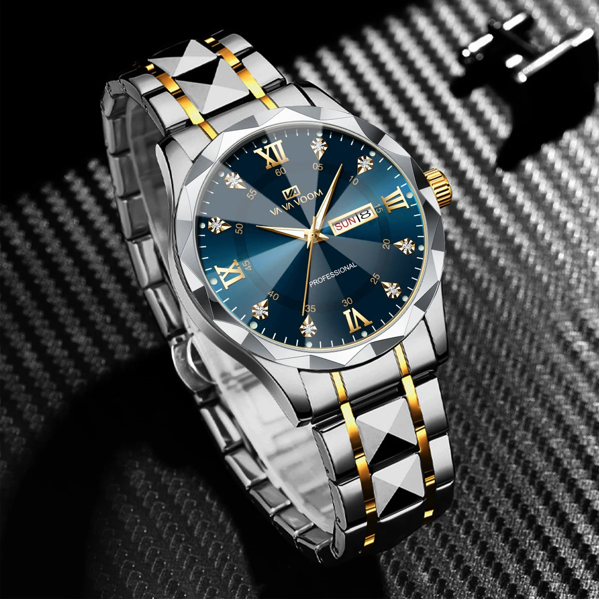 Men Watch Water Diamond Luxury Night Glow Double Calendar Quartz Movement 41mm 3