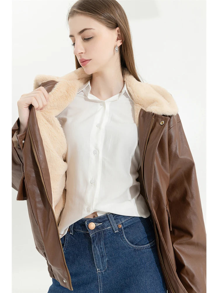 Winter Women's Fur Leather Jacket Long Sleeved Loose Warm Lamb Wool Vintage Thickened Locomotive Lapel Female PU Motorcycle Coat 3