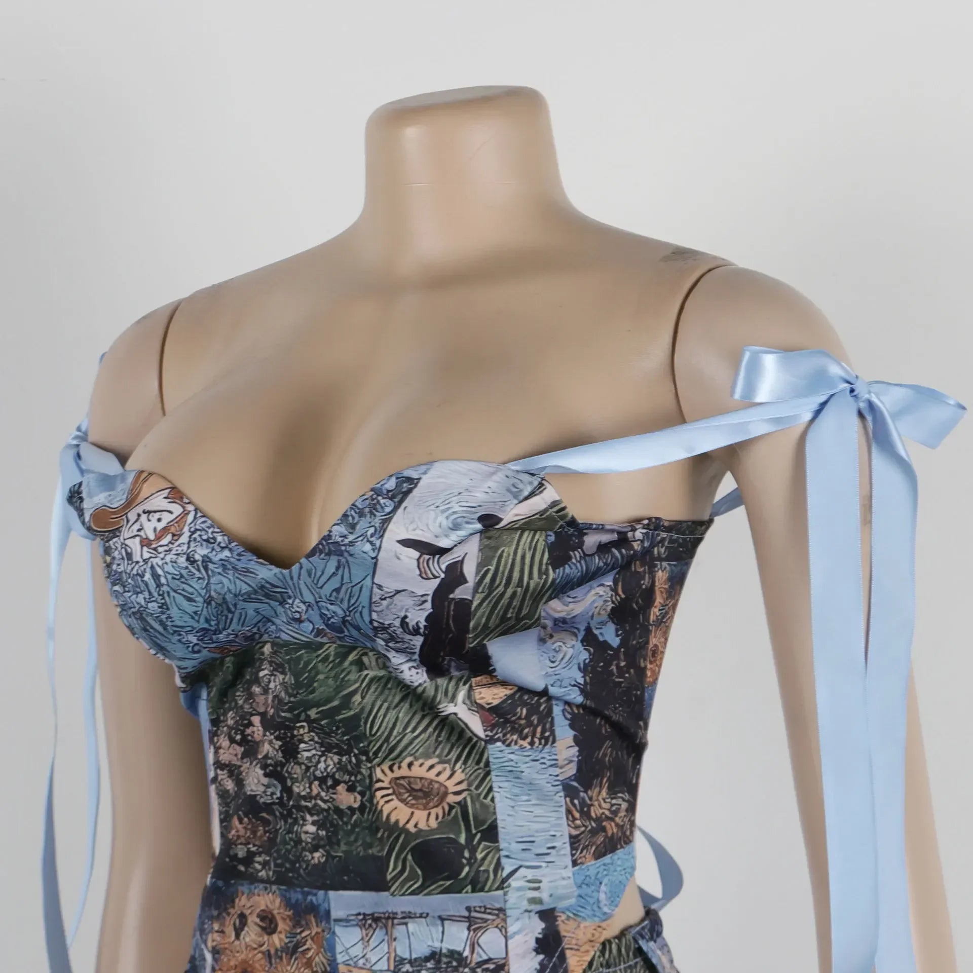 Women's Oil Painting Print 2-Piece Set | Crop Top & Pants | Lace-Up Detail | Fall/Winter Outfit 3