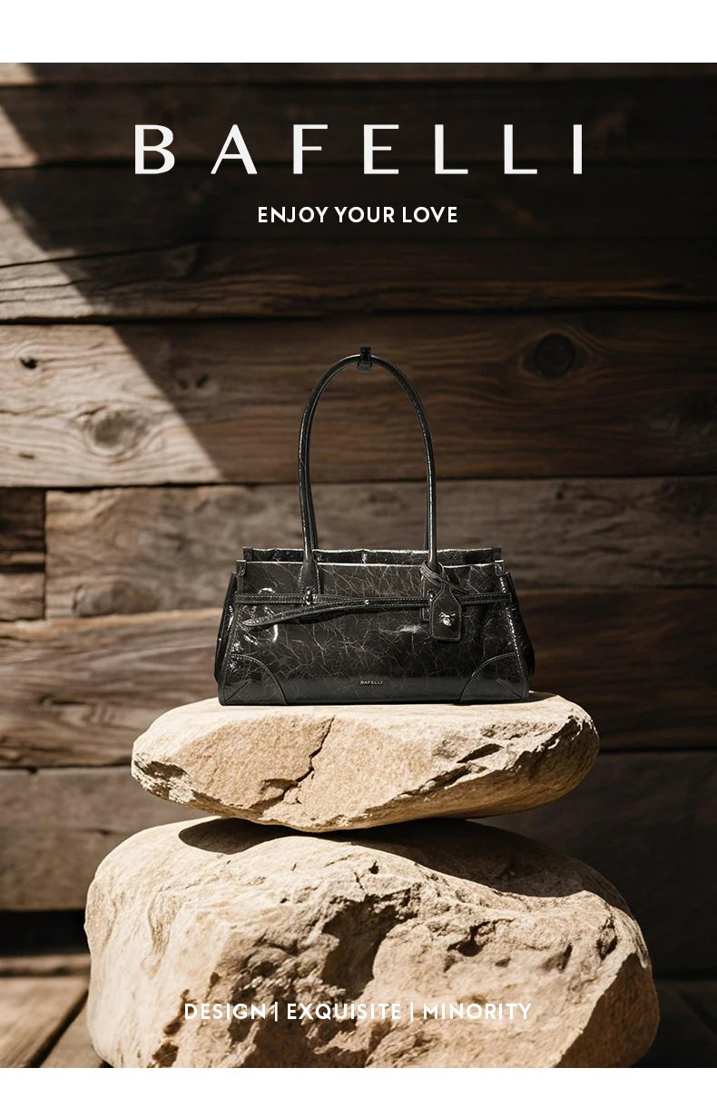 BAFELLI Vintage Baguette Bag – Genuine Oil Wax Leather