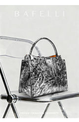 2026 New Top Layer Cowhide Leather Rivet Handbag Adjustable Shoulder Strap Crossbody Handbag