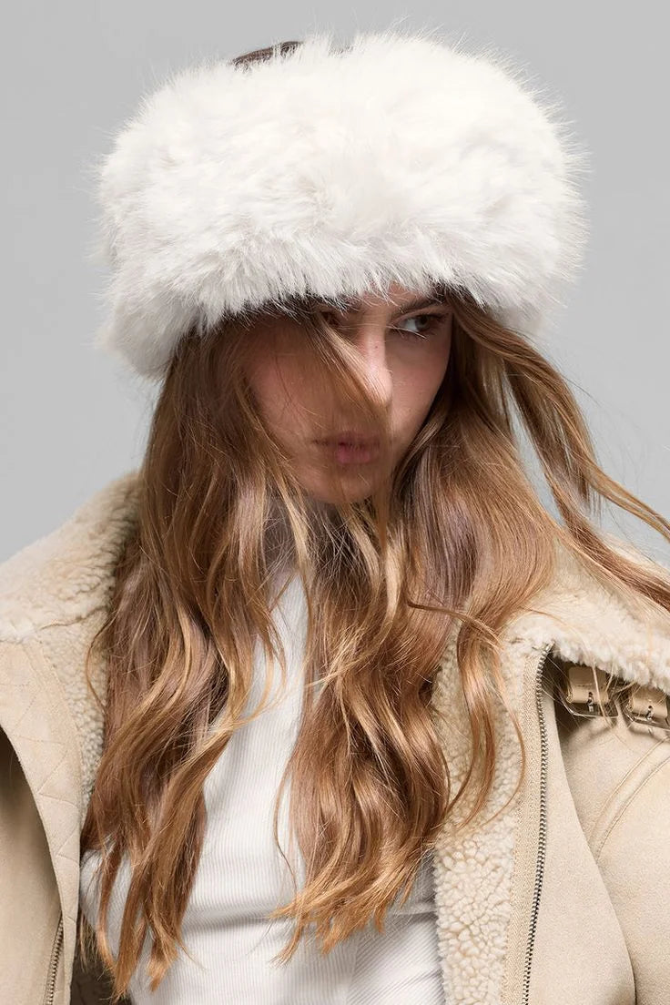 Soft Faux Fur Bucket Hat Women Winter Faux Fur Hat Luxury Fluffy Plush Russian Style Hat Personality Fishermen Hat шапка женс