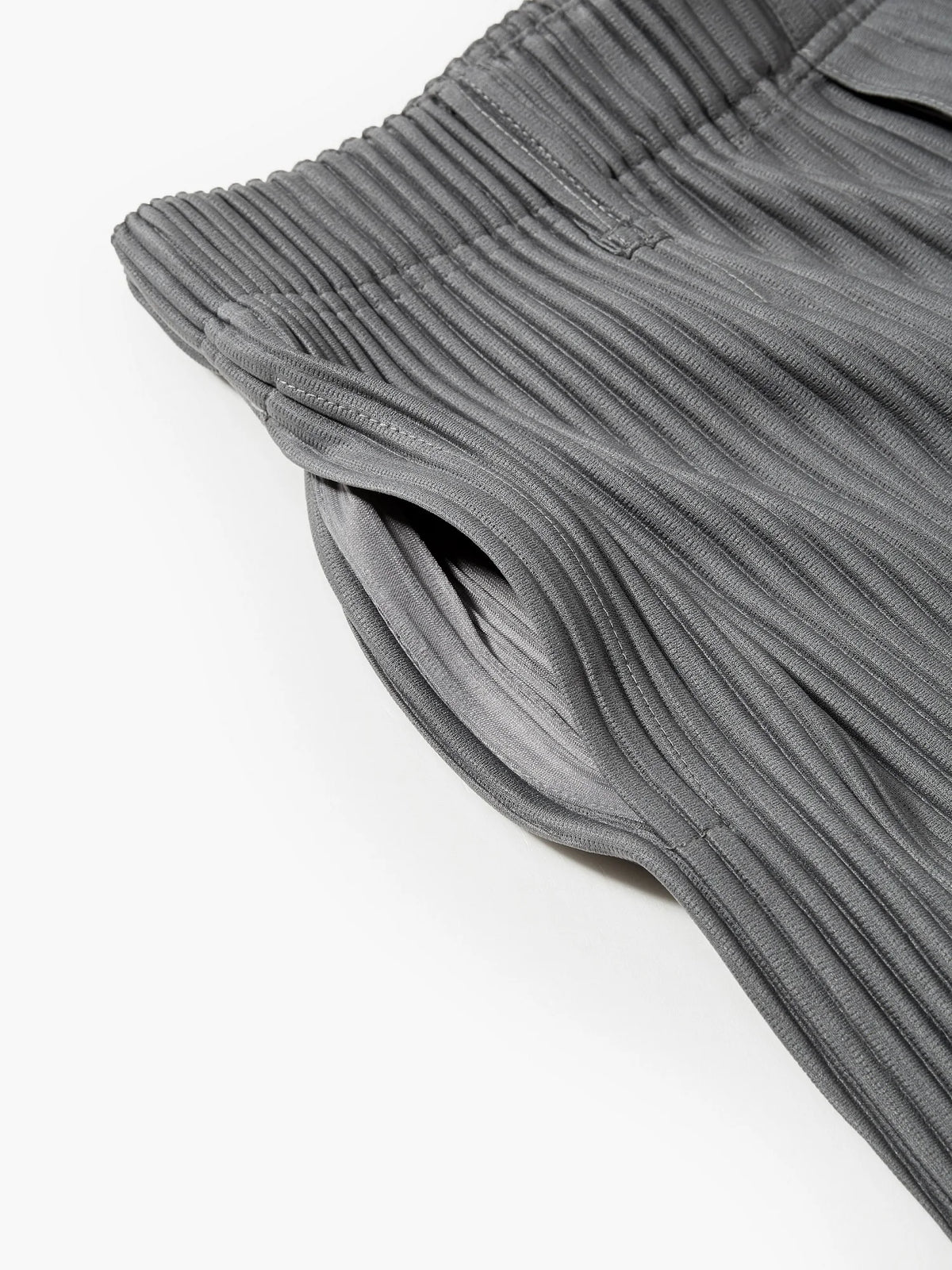 Men's Pleated Wide-Leg Pants