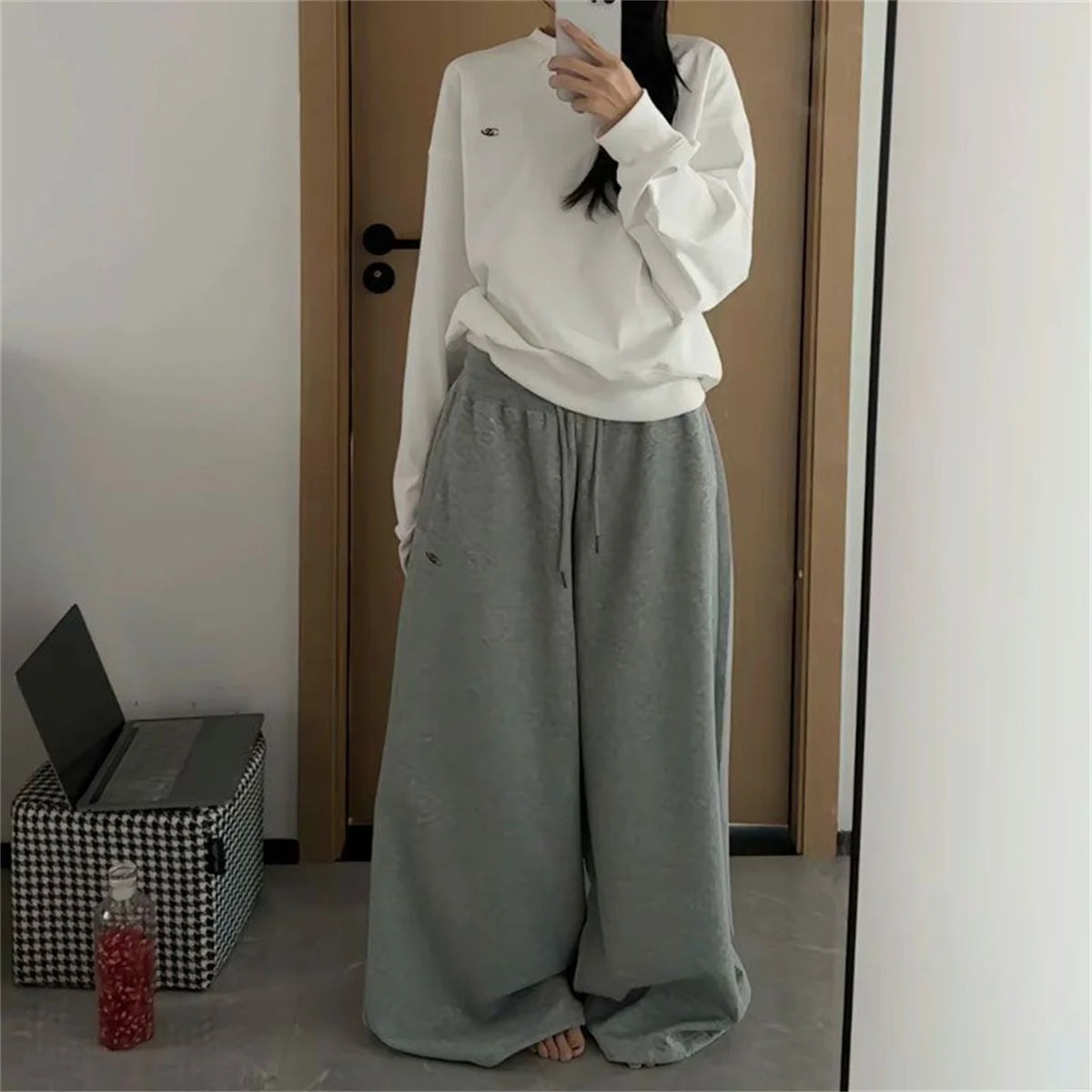 Women's Wide-Leg Drawstring Sweatpants