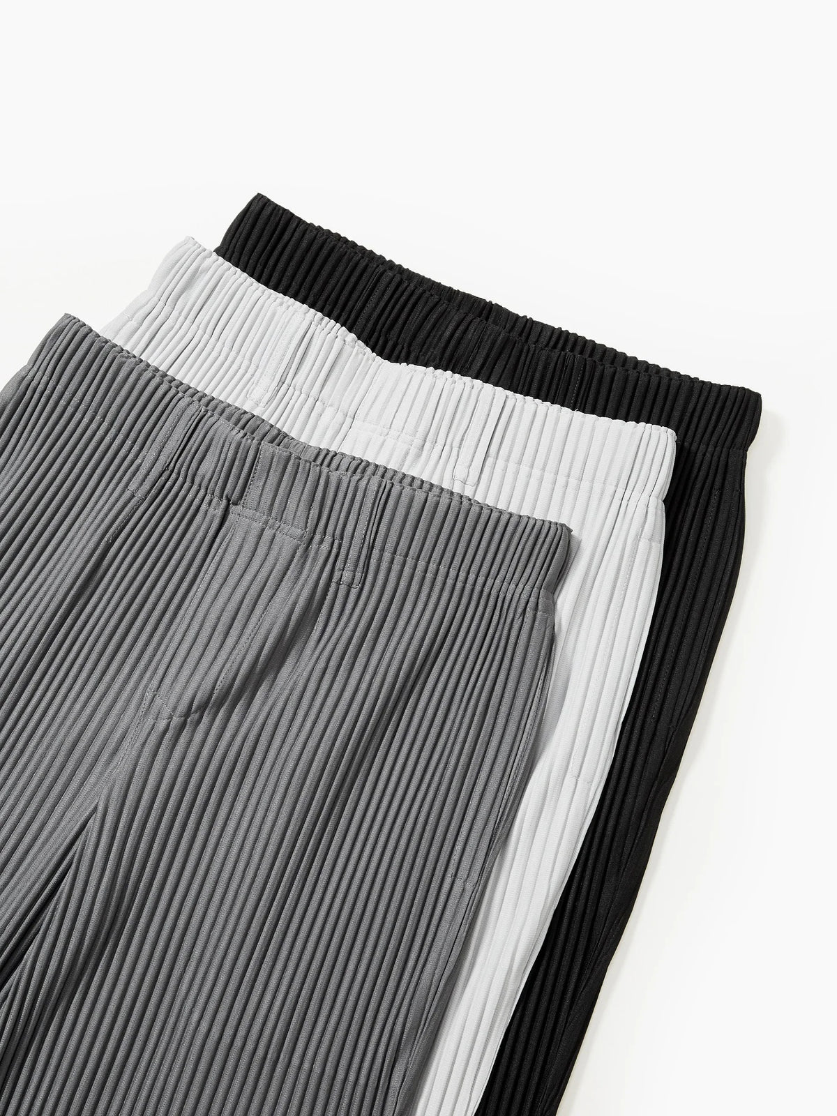 Men's Pleated Wide-Leg Pants