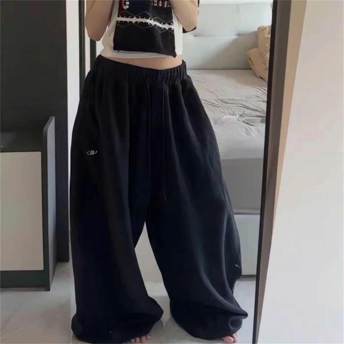 Women's Wide-Leg Drawstring Sweatpants