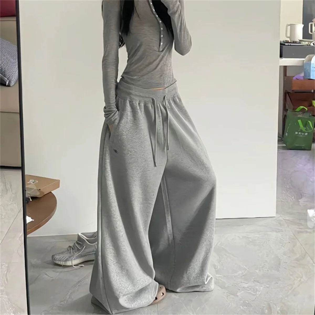 Women's Wide-Leg Drawstring Sweatpants