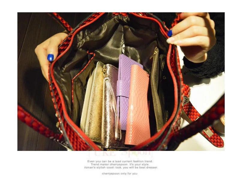 iPinee Rhinestones Crossbody Bags For Women Patent  Leather Luxury Handbags Women Bag Designer Ladies Messenger Bag Sac A Main