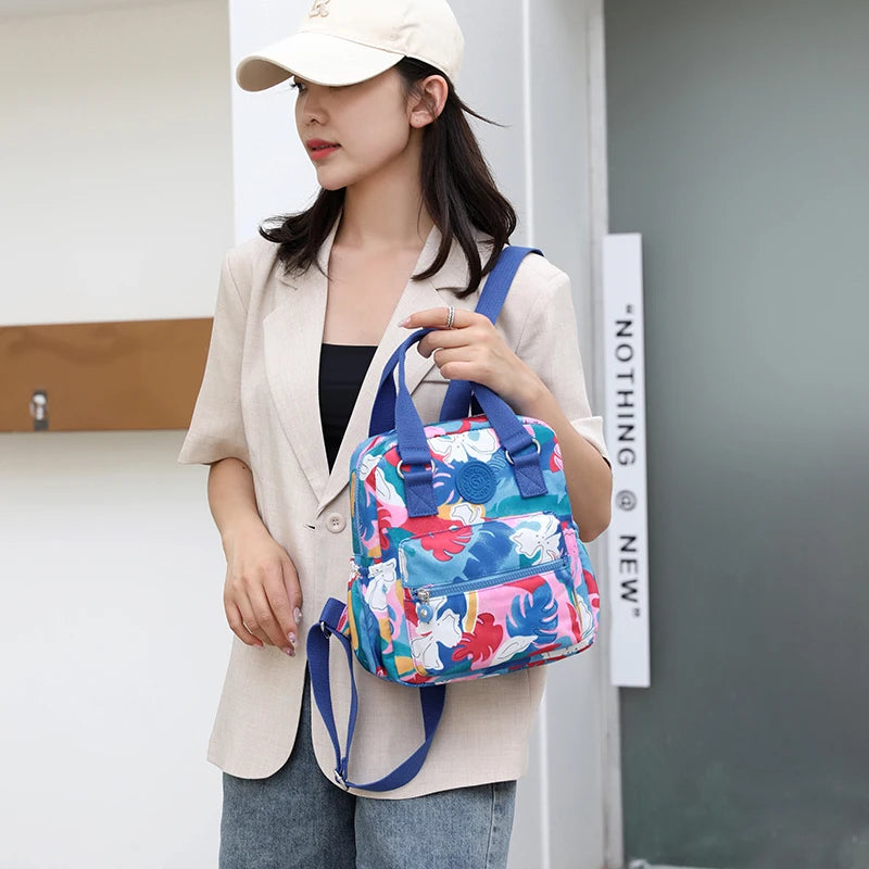 Fashion Women Small Travel Backpack Pretty Style Girls Shopping Backpack High Quality Durable Soft Fabric Daypack Backpack SAC