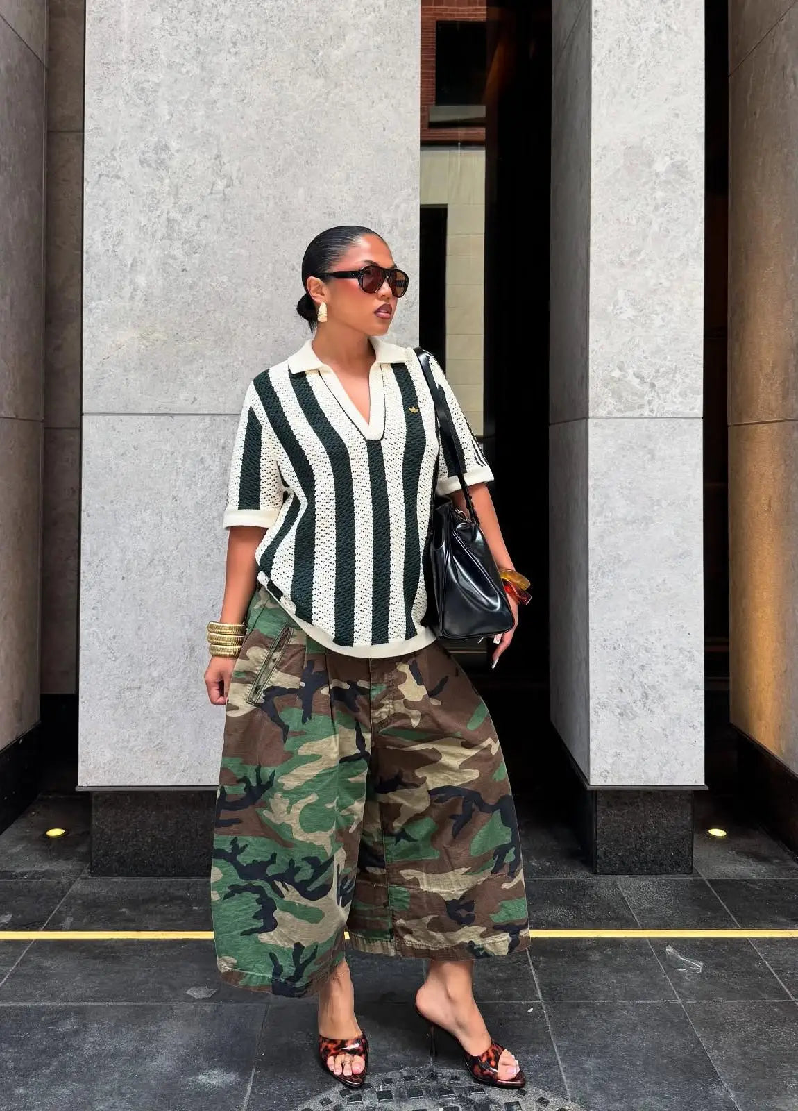 Women's Camo Wide-Leg Streetwear Trousers - High-Waist Vintage Cargo Capris