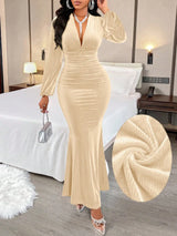 Women’s Elegant V-Neck Velvet Mermaid Evening Gown