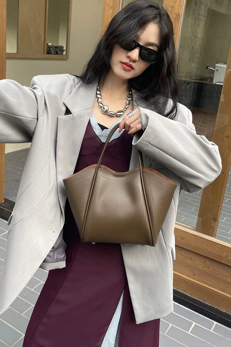 2025 Women's Large Capacity Handbag Wing Design Handheld Tote Daily Use And Commuting Single Shoulder Crossbody Bag for Ladies