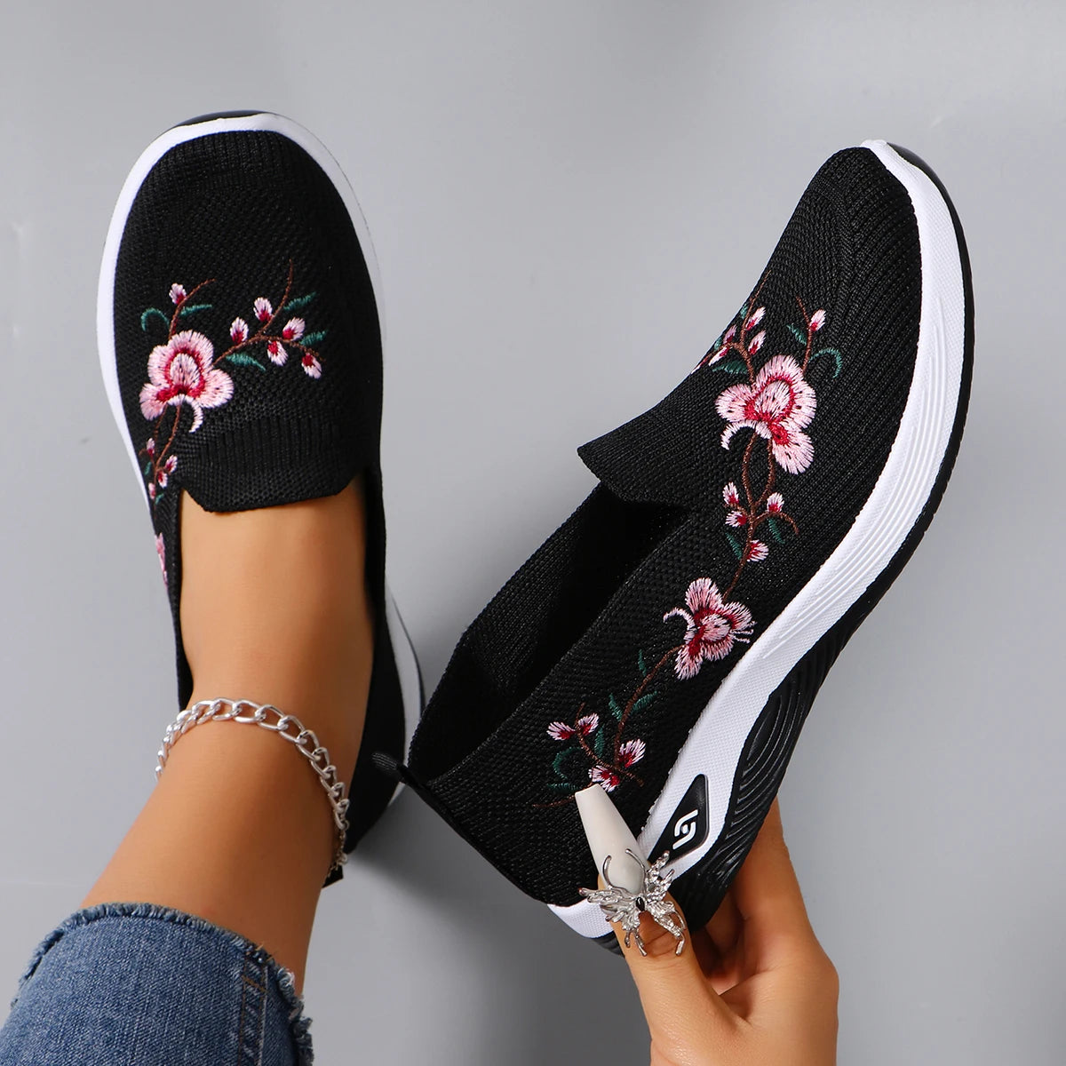 Women's Breathable Mesh Flat Sneakers — Lightweight Slip-On Casual Shoes