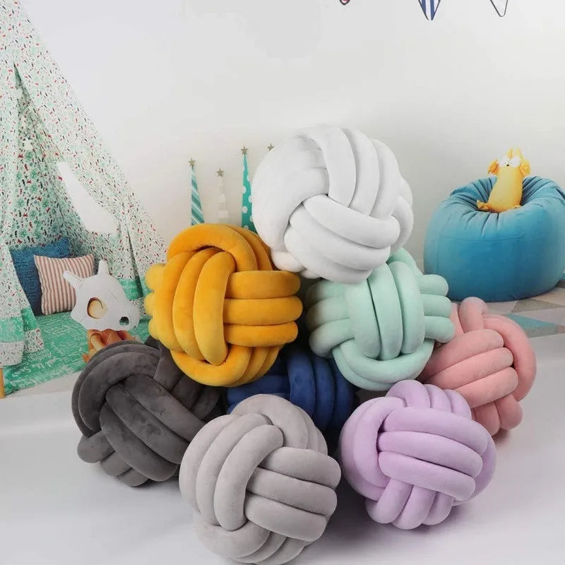 Handmade Knot Ball Throw Pillow – Soft Velvet Cushion