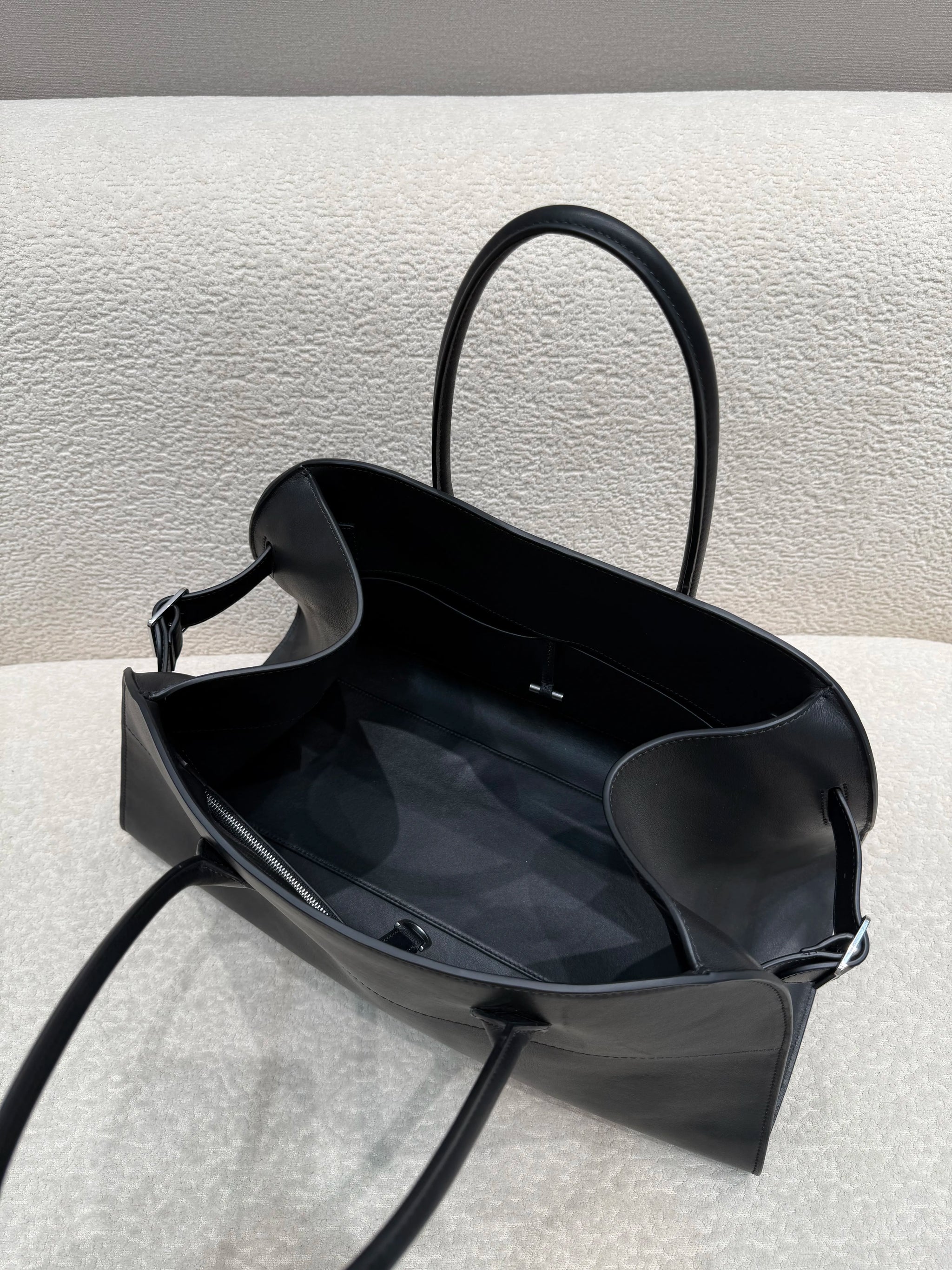 UXST Genuine Saddle Leather Tote Bag – All-Steel Hardware