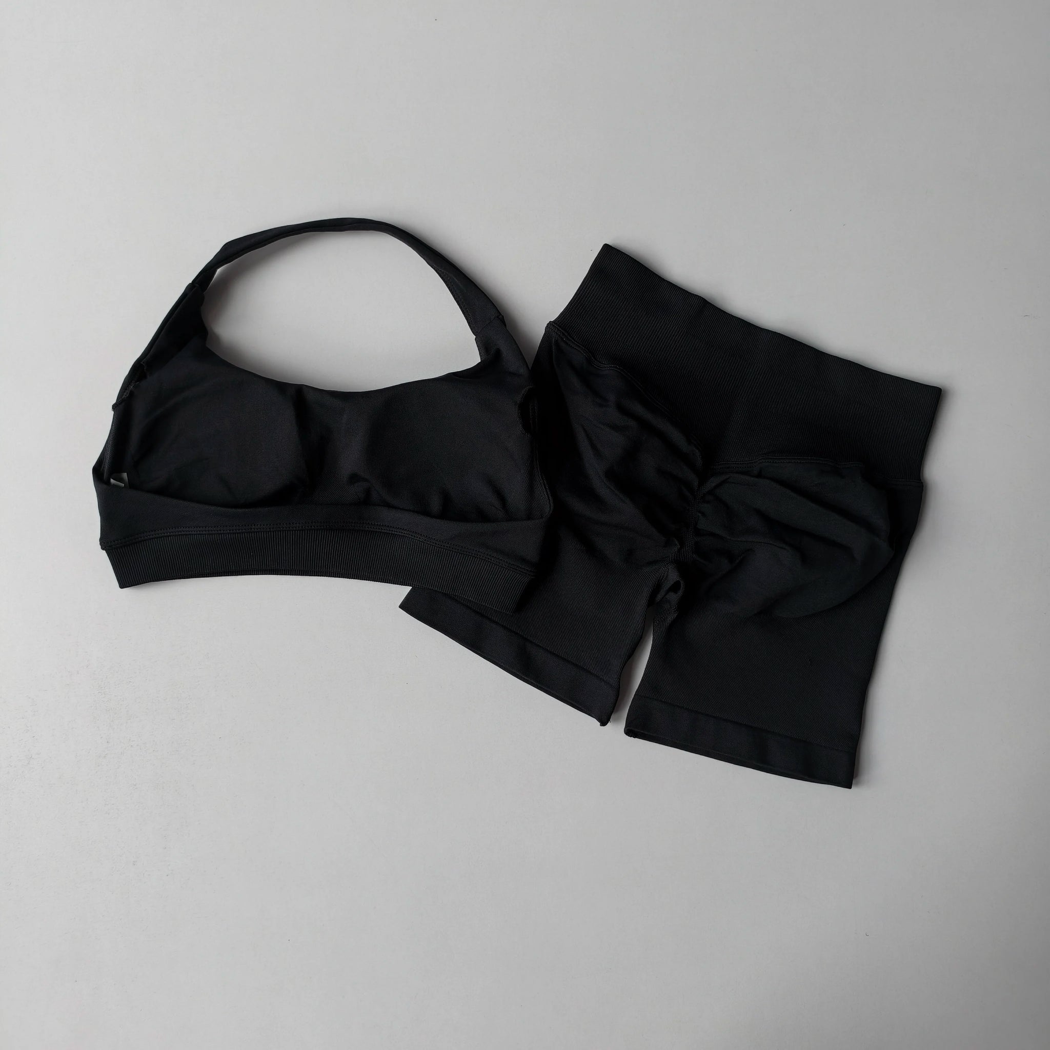 Women’s Seamless Yoga & Workout Set
