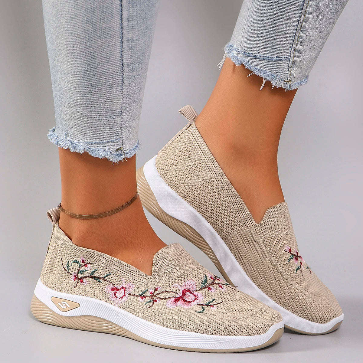 Women's Breathable Mesh Flat Sneakers — Lightweight Slip-On Casual Shoes