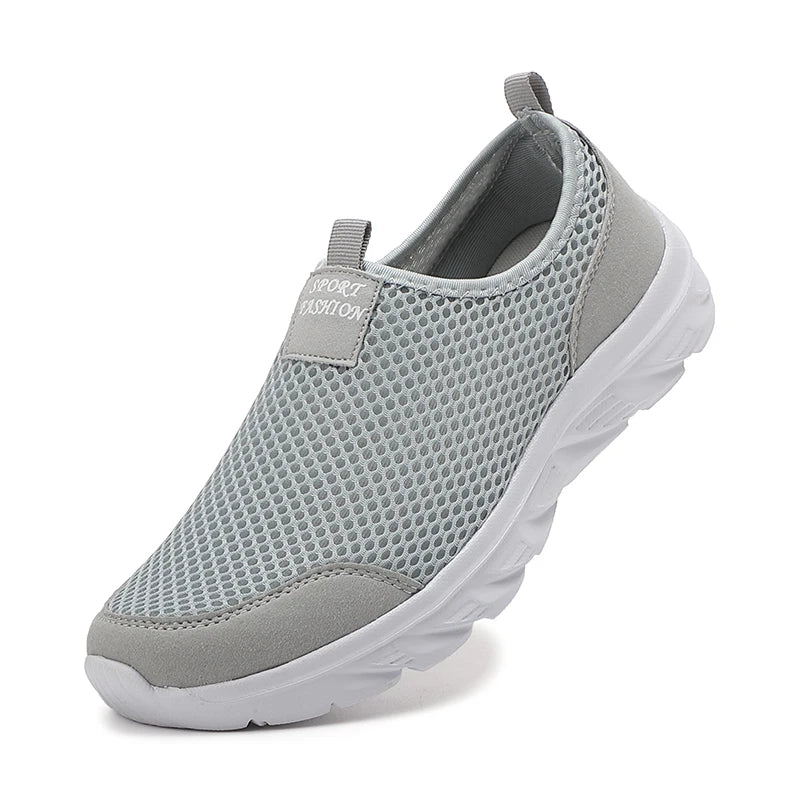New Running Shoes for Men Breathable Sports Shoes Light Weight Fashion Summer Mesh Breathable Sneakers for Men Plus Size 38-47