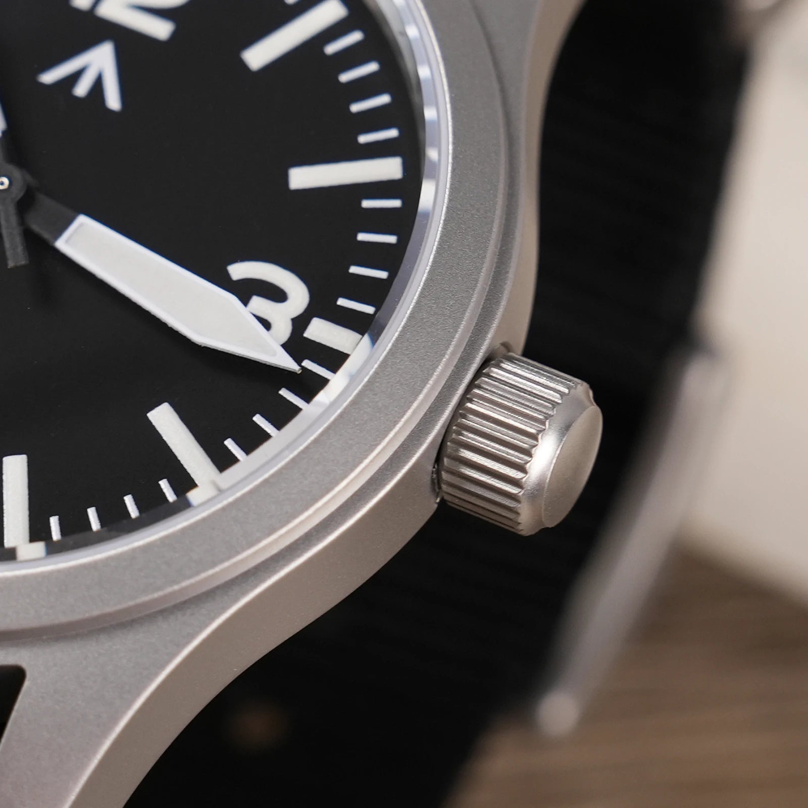 Militado ML05 Quartz Watch Sword-shaped Hands VH31 Sweep Movement Military Field Watch Sapphire Waterproof Luminous Watches