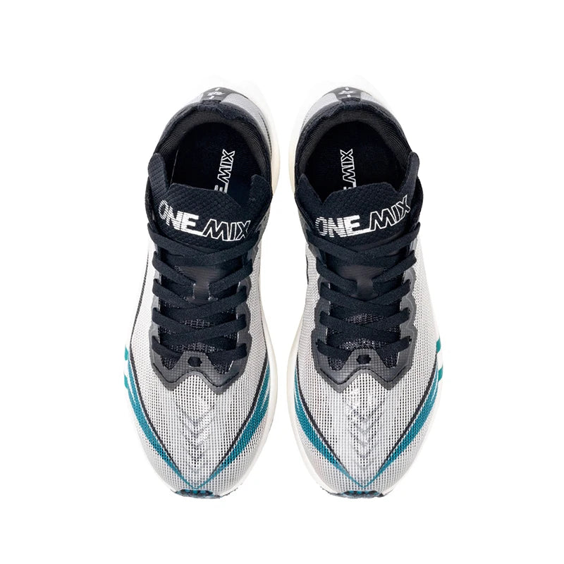 Carbon-Plate Elite Marathon Runner