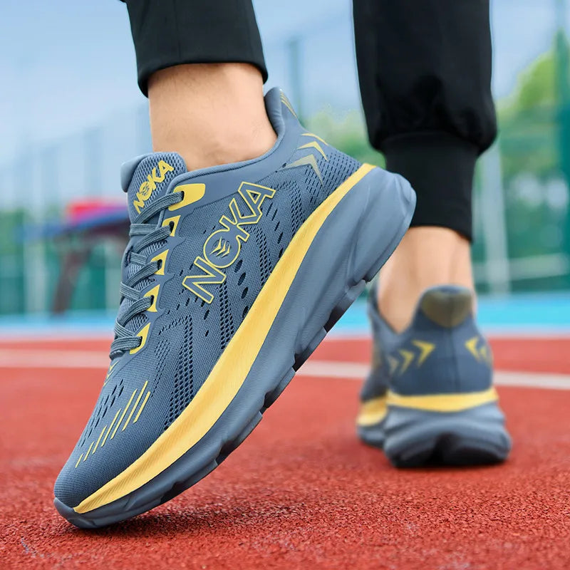 New Fashion Men Light Running Shoes Cushion Training Shoes Lightweight Wear-Resistant Sneakers