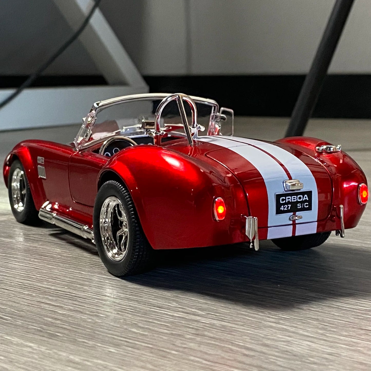 1:24 Ford Shelby Cobra 427 Roadster 1965 Diecast Model Car