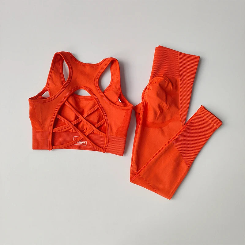 2PCS Women's Seamless Yoga Set - Shockproof Sports Bra & Leggings
