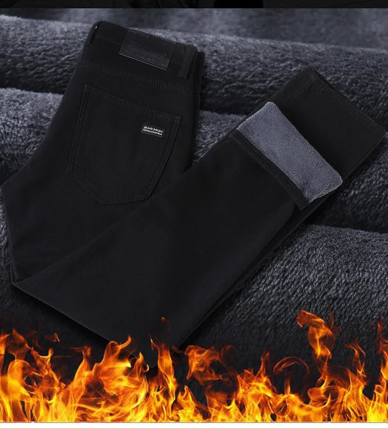 Men’s Fleece-Lined Straight-Leg Stretch Jeans