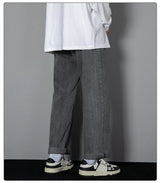 Men’s Relaxed Straight-Leg Denim Jeans