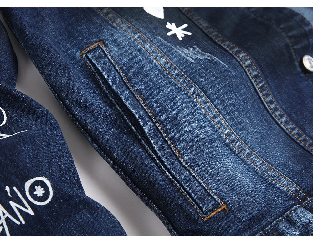 Men Graffiti Denim Jacket Casual Letters Printed Stretch Blue Jean Coat Slim Fit Lapel Collar Long Sleeve Outerwear