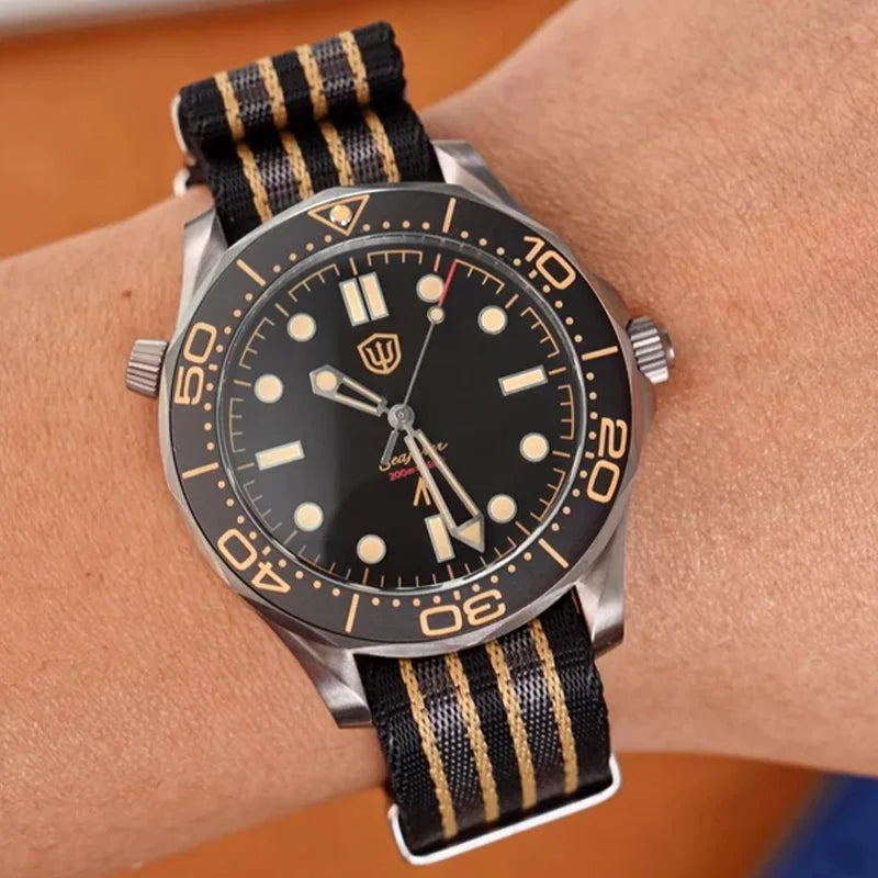 Watchdives WD007Q Luxury Titanium Watch 007 NTTD VH31 Sweep Quartz Wristwatches AR Sapphire 200M Waterproof 42Mm Vintage Watches