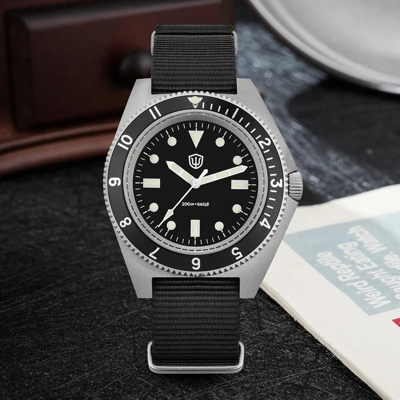 Watchdives WD1972 Quartz Watch VH31 Sweep Seconds Movement Sapphire Glass Stainless Steel Watches Waterproof Luminous Wristwatch