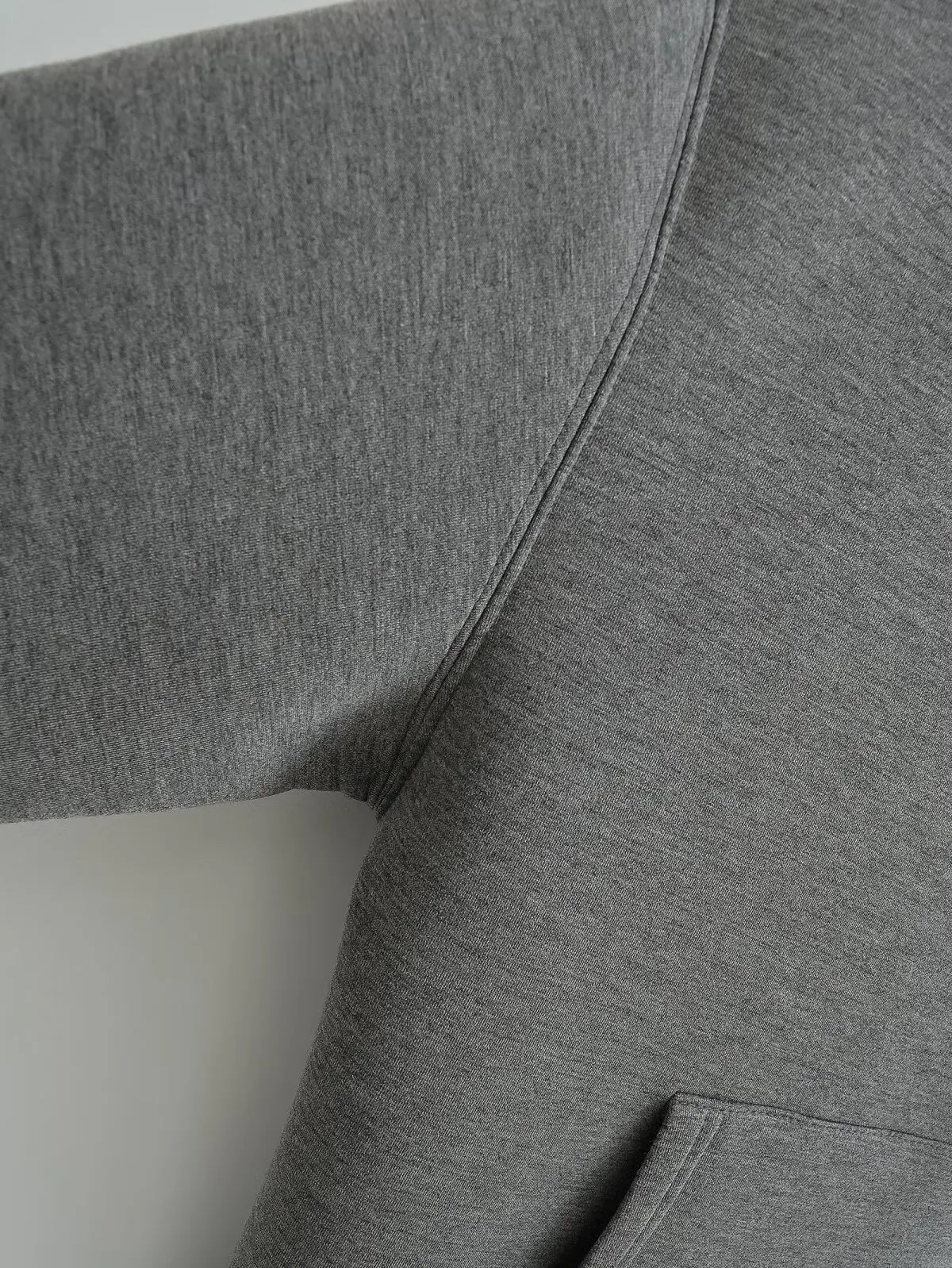 Women's Relaxed Zip-Up Hoodie with Pockets