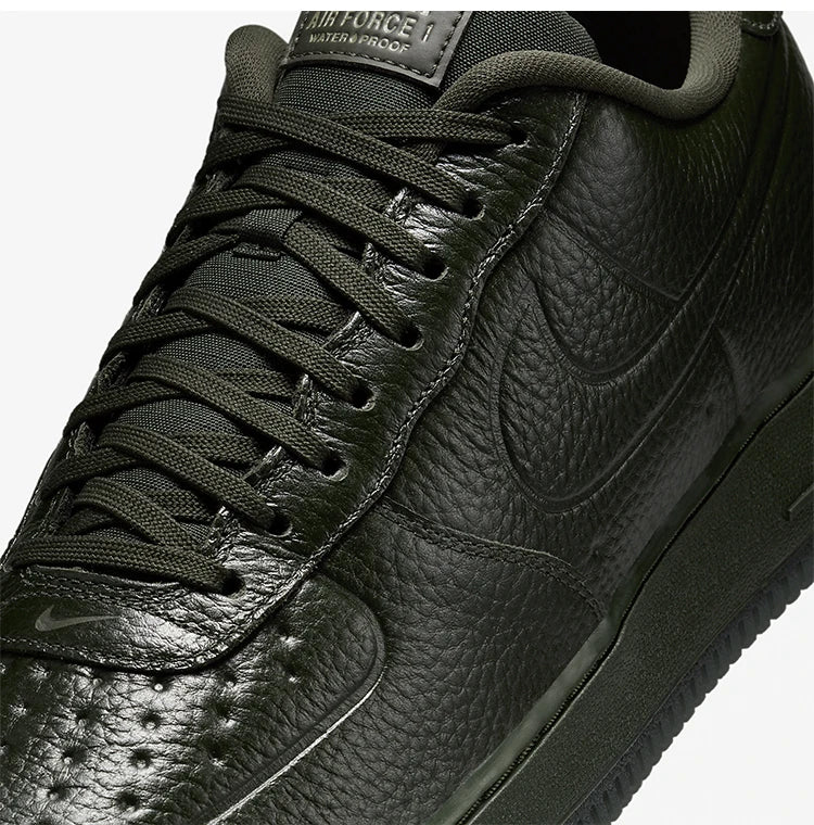 Nike FB8875-301 Men's Lightweight Classic Sneaker