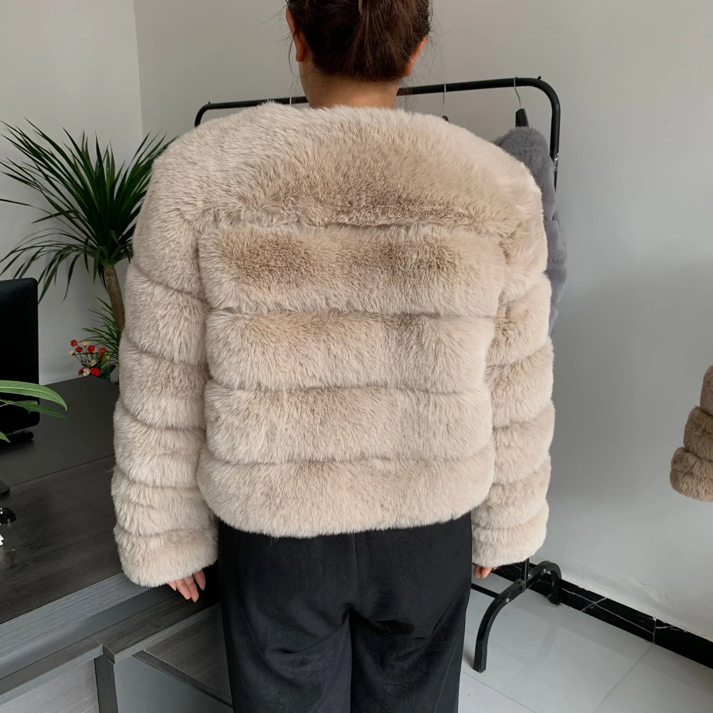 Elegant Winter Faux Fox Fur Crop Jacket