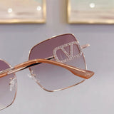 2025 New Fashion Metal Square Polarized Sun Glasses Women Luxury Diamond UV400 Sunglasses Ladies Oversized Eyewears Gafas De Sol