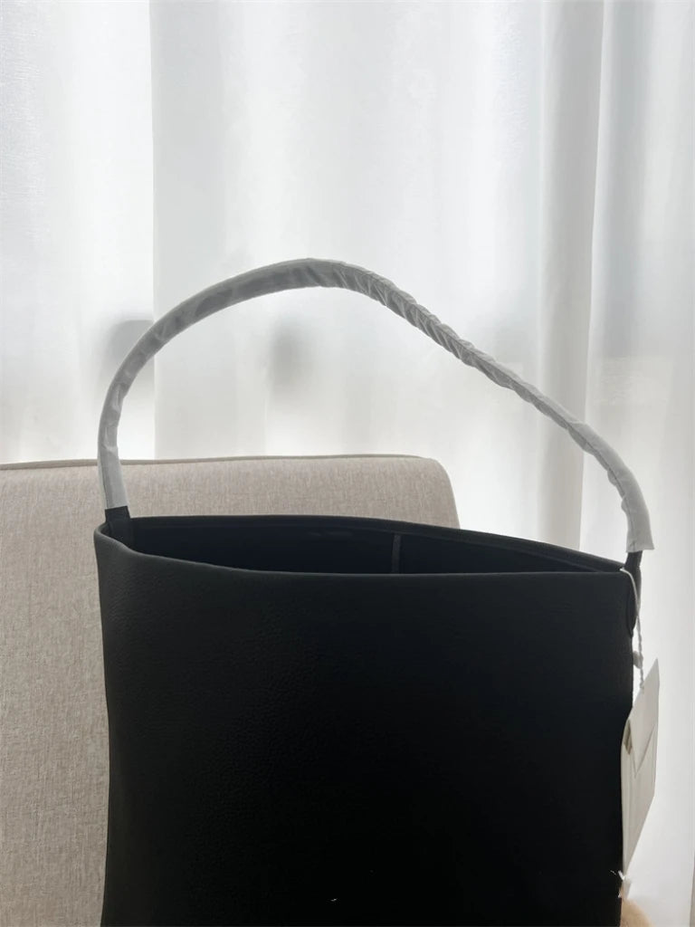 25 year new cowhide lychee pattern single shoulder commuting versatile large capacity bucket bag