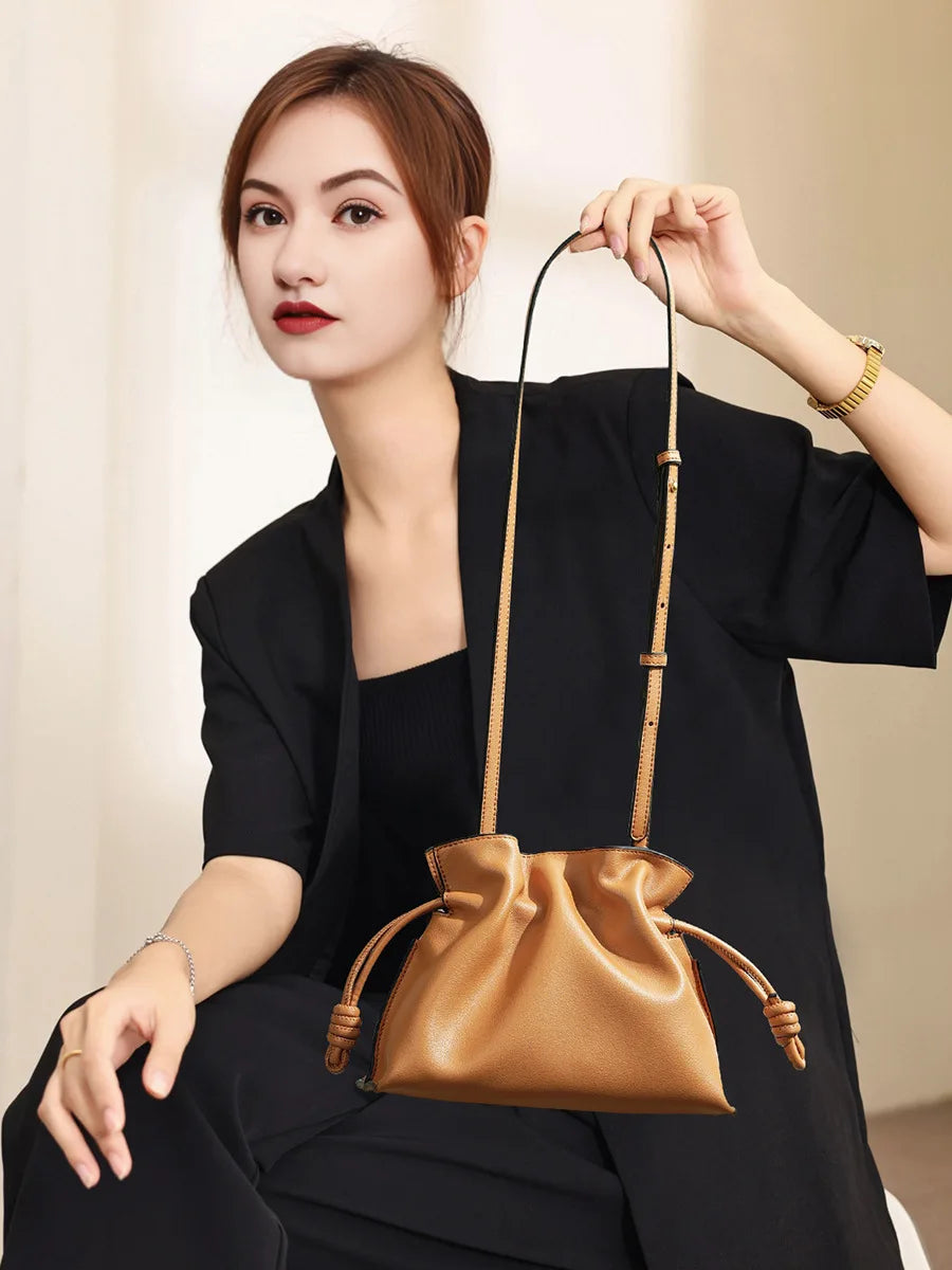 Autumn and Winter Classic Flamenco Fashion Lucky Bag Cloud Bag Genuine Leather Drawstring Shoulder Crossbody Bucket Bag for Wome