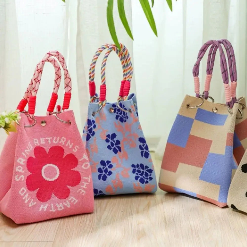 Women's Cartoon Knitted Bucket Bag